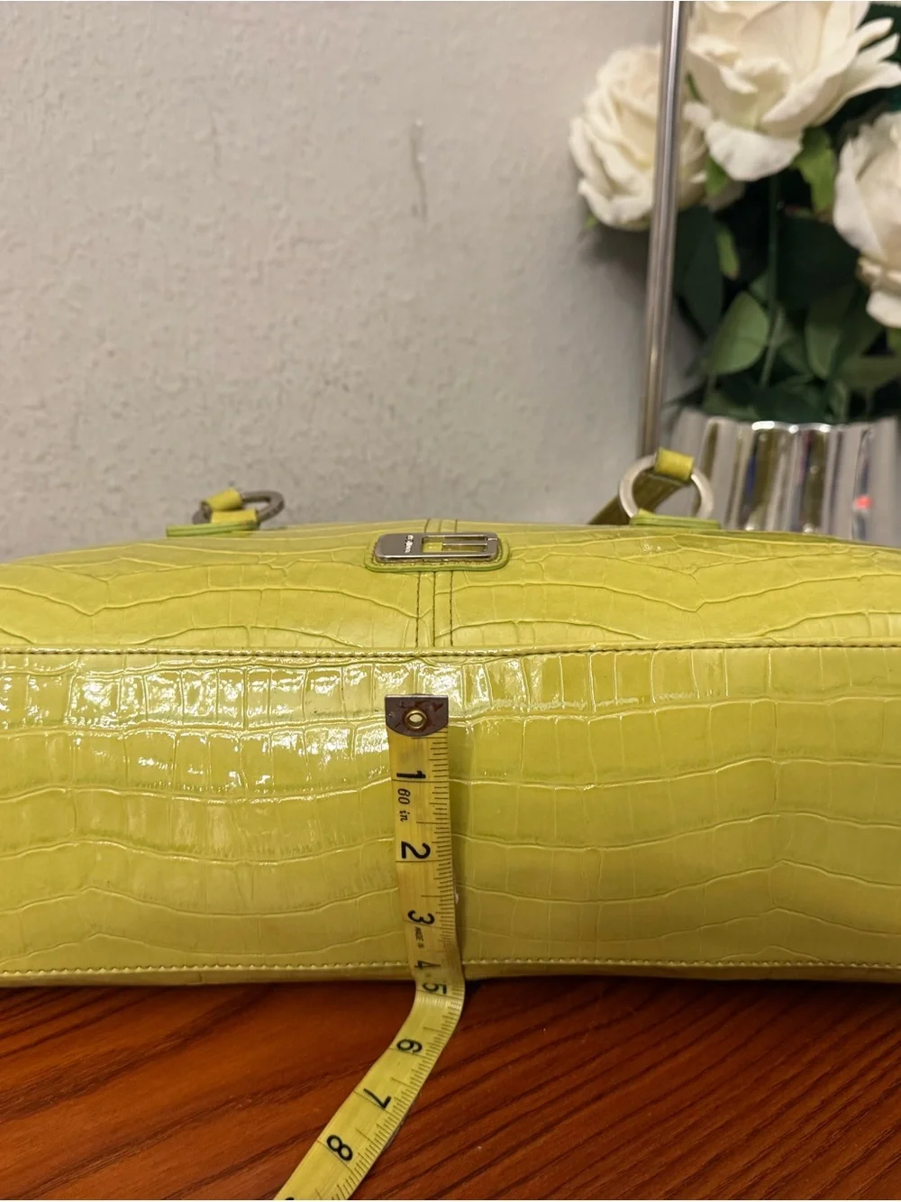 Vintage Guess Croc-Embossed Shoulder Bag in Lime
